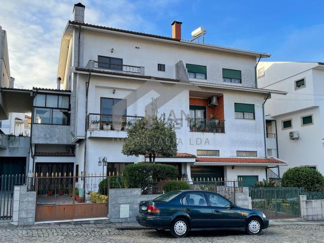 Casa venda em Val'Chão, Gondomar