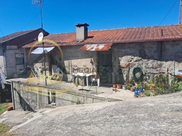 Casa venda em Devezinha, Fafe