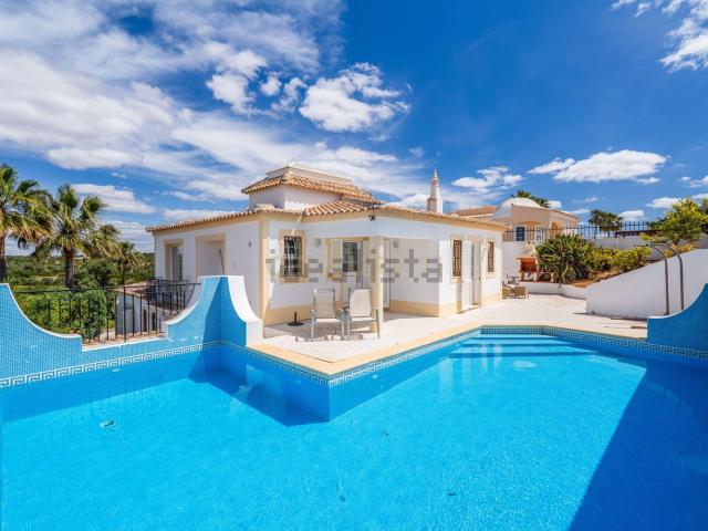 Casa venda em Albufeira e Olhos de Água, Albufeira