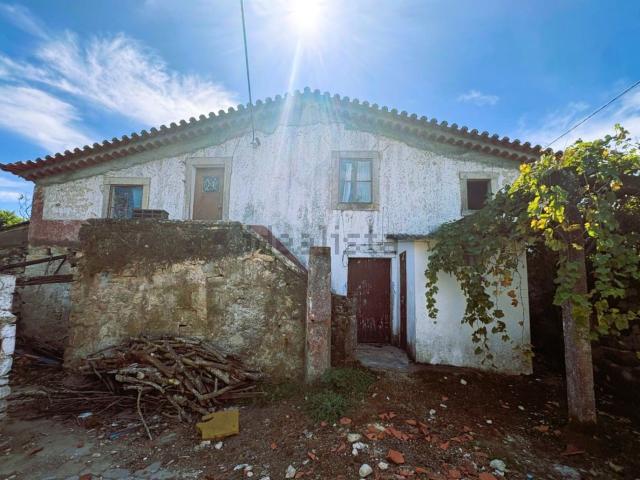 Casa venda em Chãos, Ferreira do Zêzere