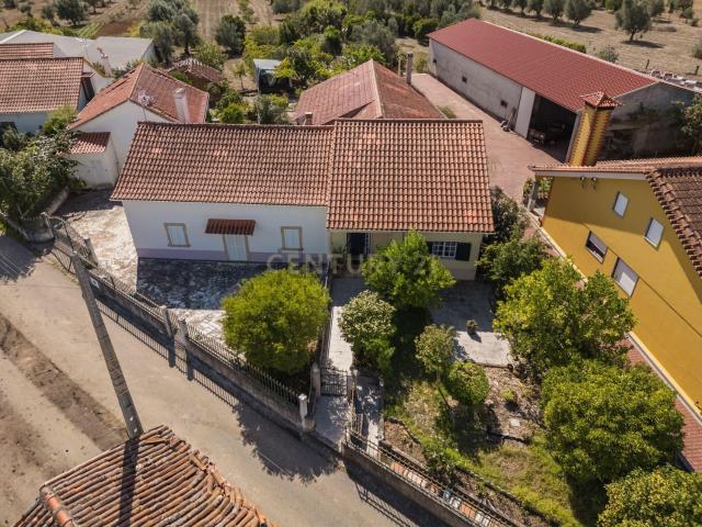Casa venda em Chãos, Ferreira do Zêzere