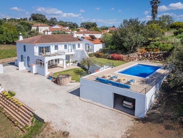 Vivenda venda em São Bartolomeu De Messines, Faro