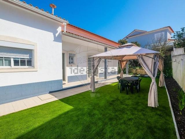 Casa venda em Marco Cabaço, Almada