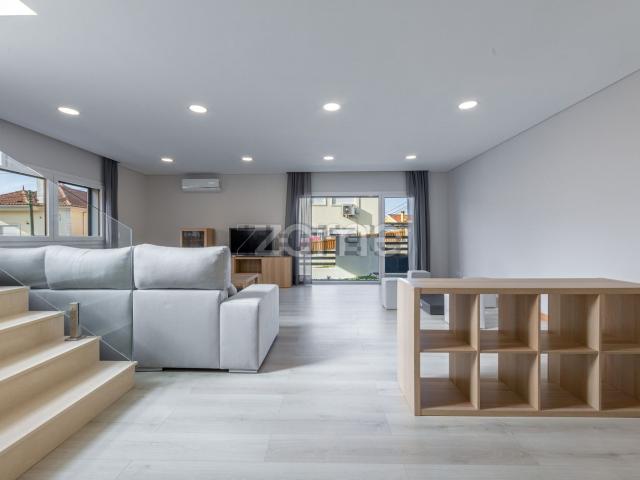 Casa venda em Marco Cabaço, Almada