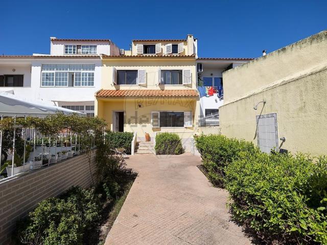 Casa venda em Marco Cabaço, Almada