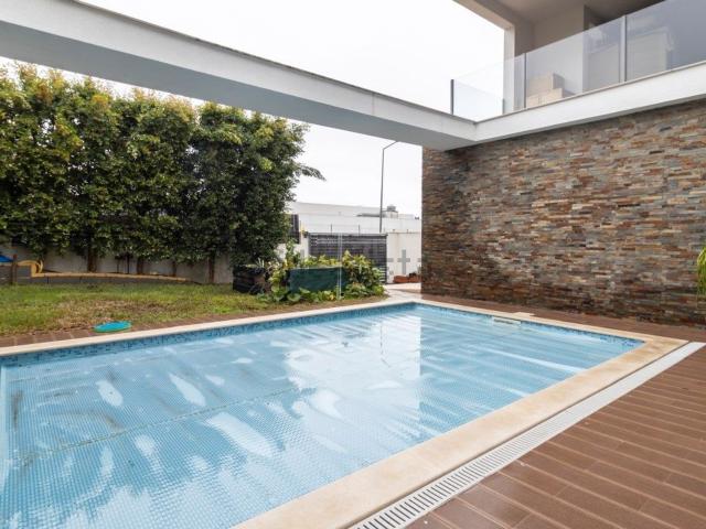 Casa venda em Quinta de Santa Teresa, Almada