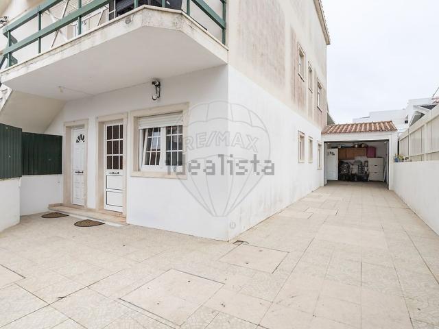 Casa venda em Marco Cabaço, Almada