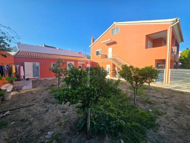 Casa venda em Marco Cabaço, Almada