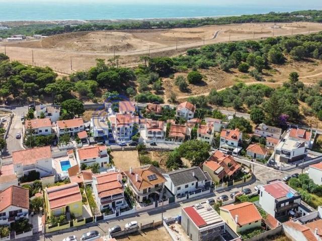 Casa venda em Vale de Cavala, Almada
