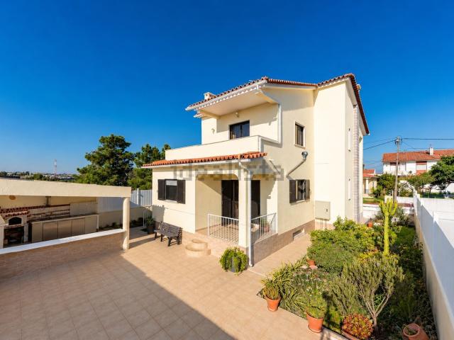 Casa venda em Quinta da Saudade, Almada