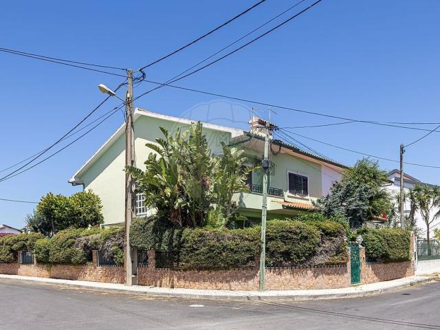 Casa venda em Cerieira, Almada