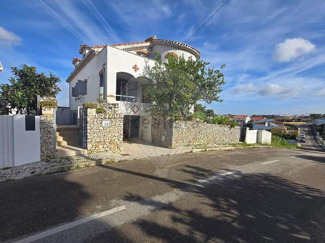 Casa venda em Vale de Cavala, Almada