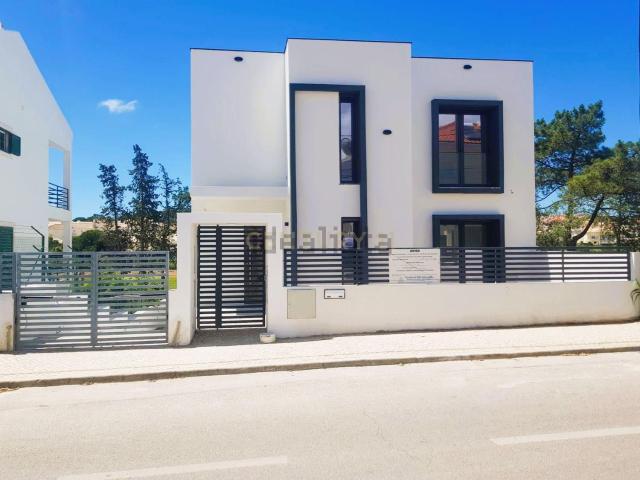 Casa venda em Quinta do Bau-Bau, Almada