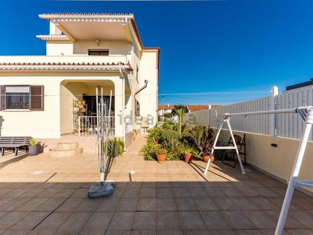 Casa venda em Marco Cabaço, Almada