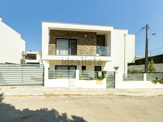 Casa venda em Poço Novo, Almada