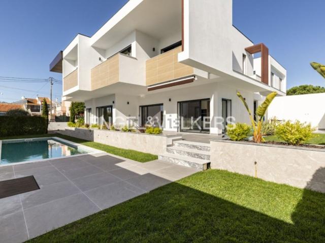 Casa venda em Cerieira, Almada