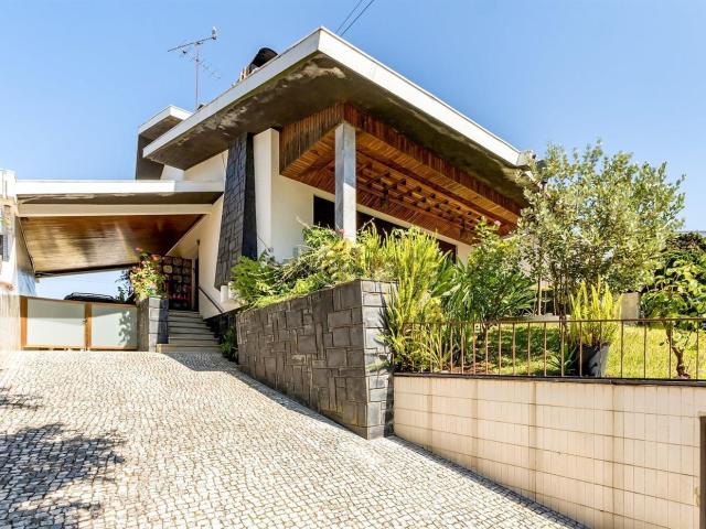 Casa venda em Maia, Gueifães