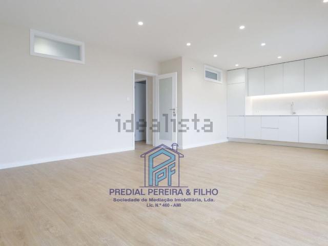 Casa venda em Maia, Gueifães