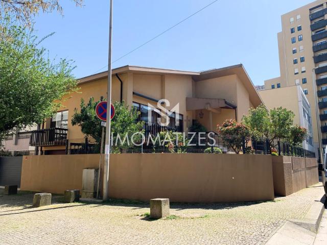 Casa venda em Maia, Gueifães