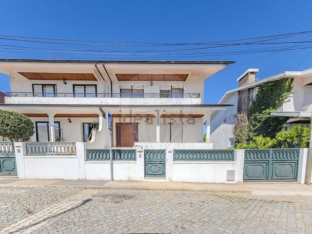 Casa venda em Vermoim, Cidade da Maia