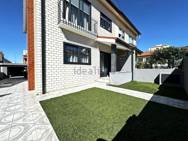 Casa venda em Maia, Gueifães