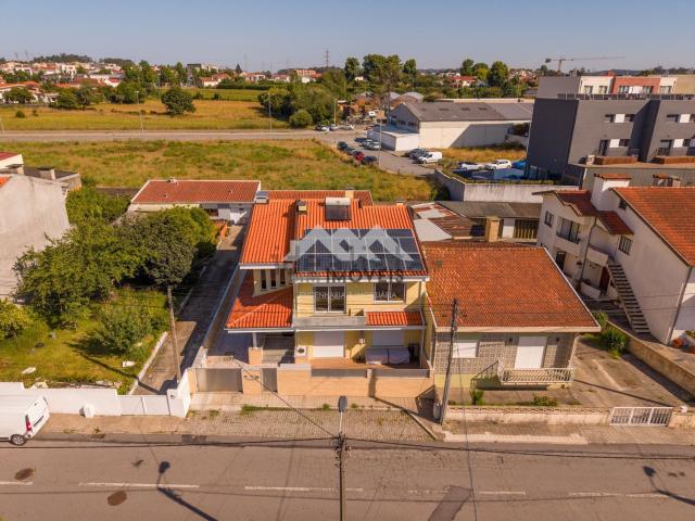 Casa venda em Maia, Gueifães