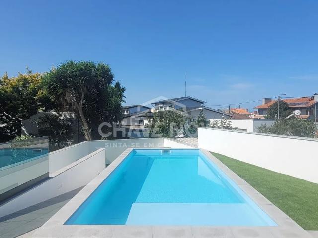 Casa venda em Maia, Gueifães