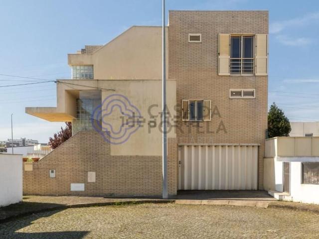 Casa venda em Maia, Gueifães