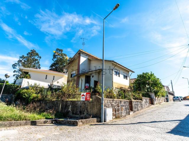 Casa venda em Maia, Gueifães