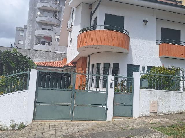 Casa venda em Val'Chão, Gondomar