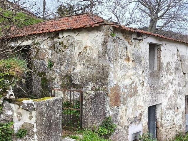 Casa venda em Souselo, Viseu