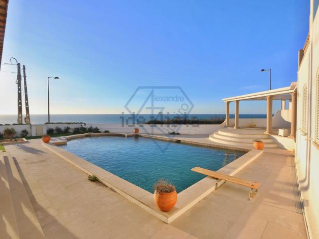 Casa venda em Praia das Maçãs, Sintra