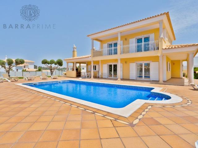 Vivenda venda em Albufeira e Olhos de Água, Albufeira