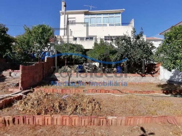 Casa venda em Alenquer (Santo Estêvão e Triana), Alenquer