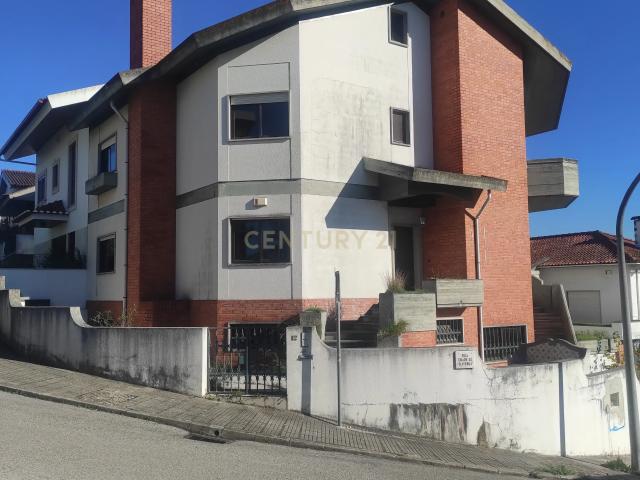 Casa venda em Urbanização da Encosta, Leiria