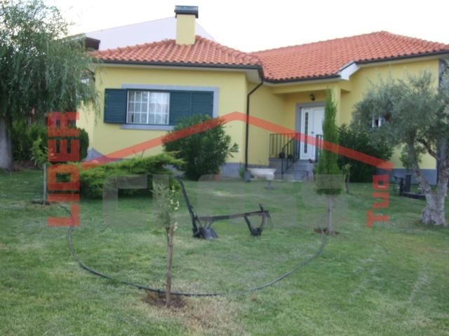 Casa venda em Vila Flor, Bragança