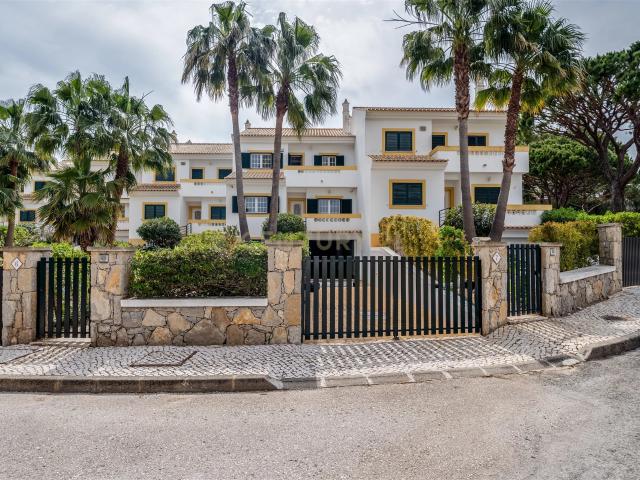 Vivenda venda em Albufeira e Olhos de Água, Albufeira