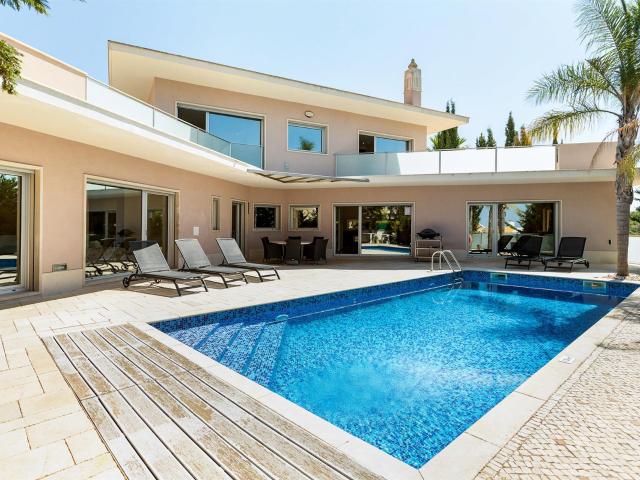 Vivenda venda em Albufeira e Olhos de Água, Albufeira