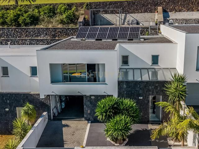 Casa venda em Vila de São Sebastião, Angra do Heroísmo
