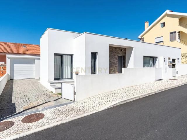 Casa venda em Bairro dos CTT, Odivelas