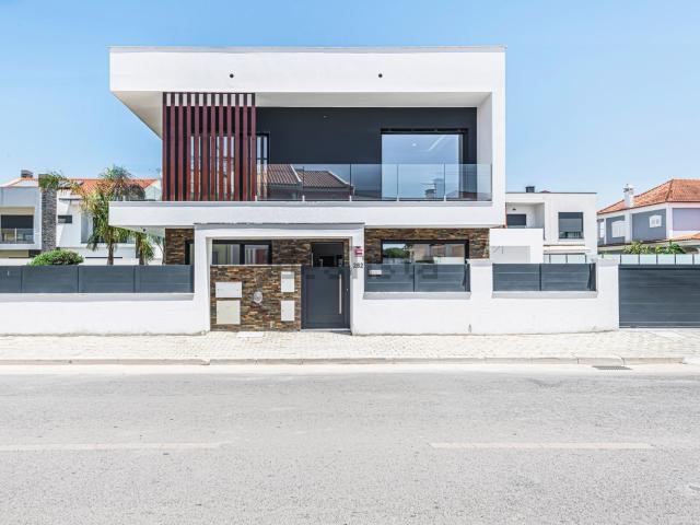 Casa venda em Seixal, Corroios