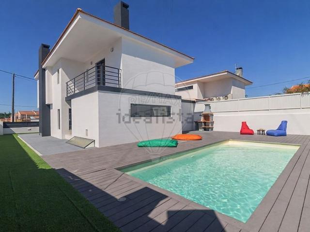 Casa venda em Seixal, Corroios