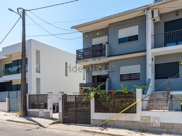 Casa venda em Seixal, Corroios