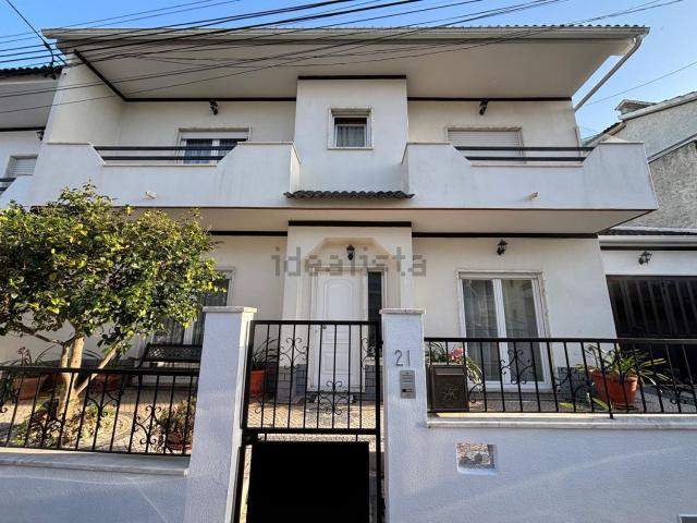 Casa alugar em Seixal, Corroios
