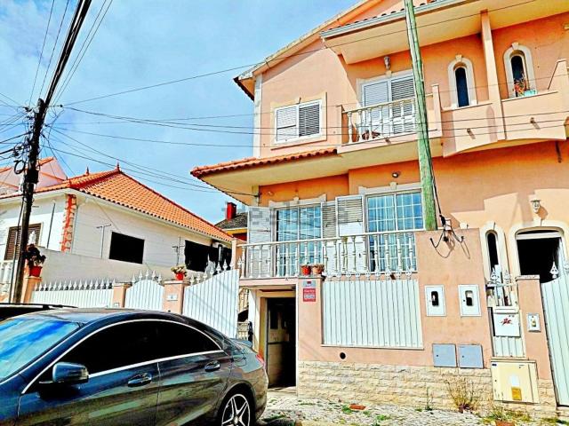 Casa venda em Seixal, Corroios