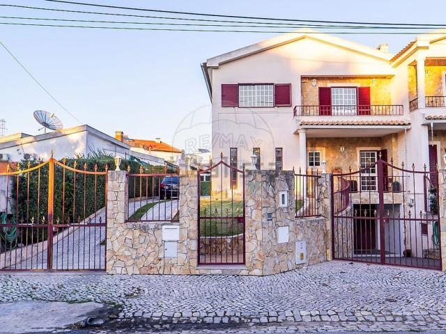 Casa venda em Seixal, Corroios