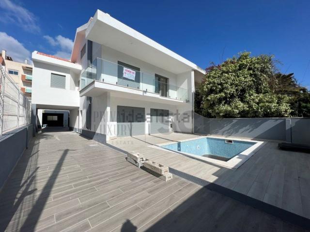 Casa venda em Almada, Setúbal