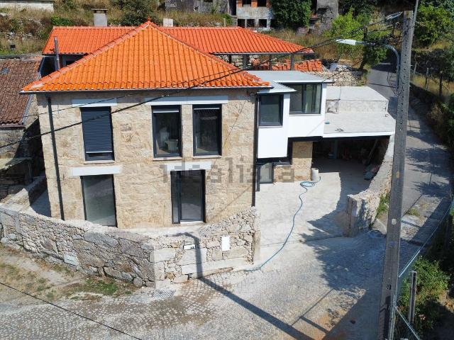 Casa venda em Couto de Esteves, Sever do Vouga