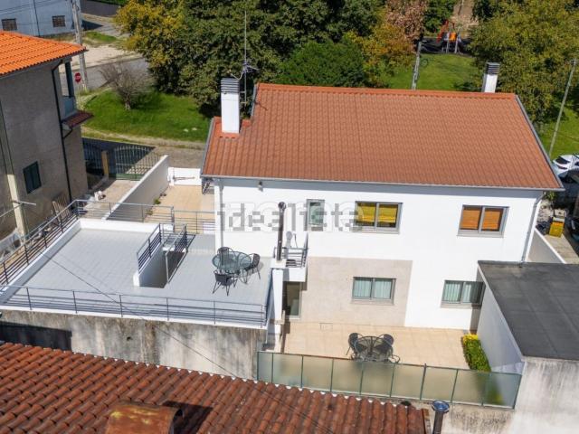 Casa venda em Creixomil, Guimarães
