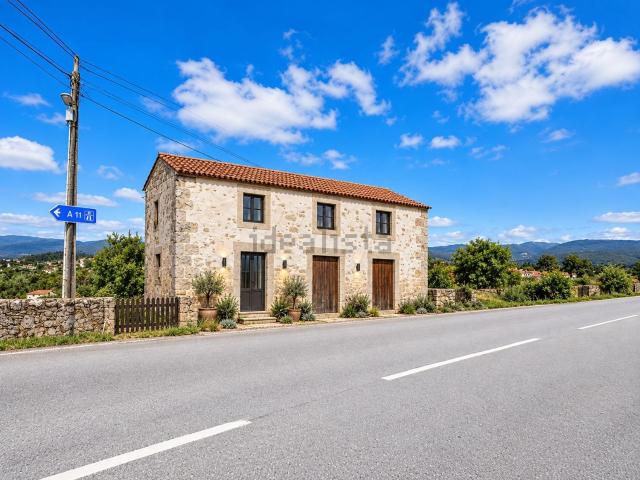Casa venda em Crespos e Pousada, Braga